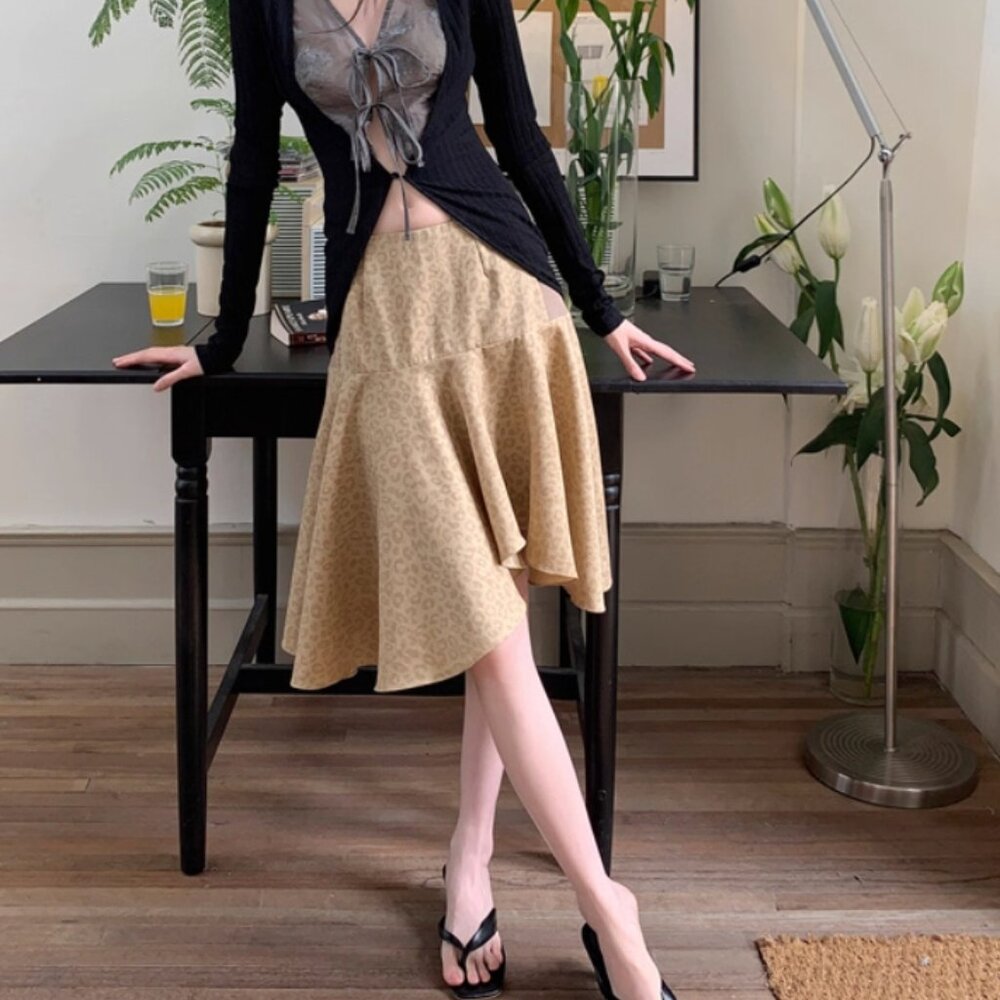 Leopard Print Dark Pattern Skirt - image 6